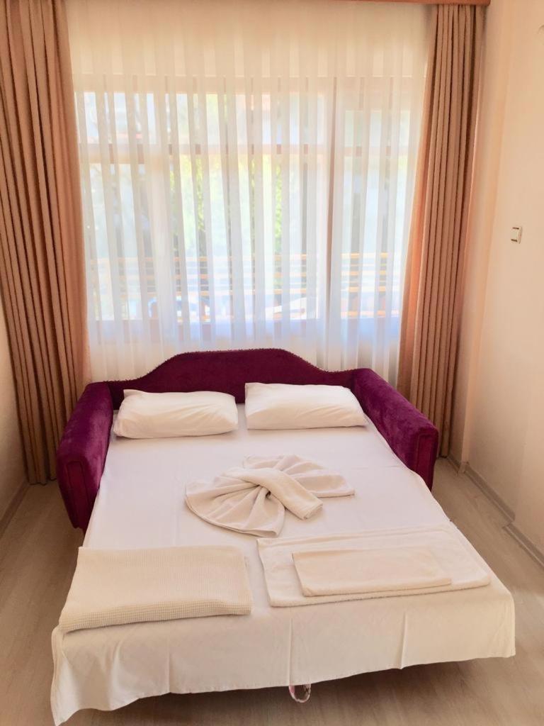 Uestuen Apart Marmaris Buitenkant foto
