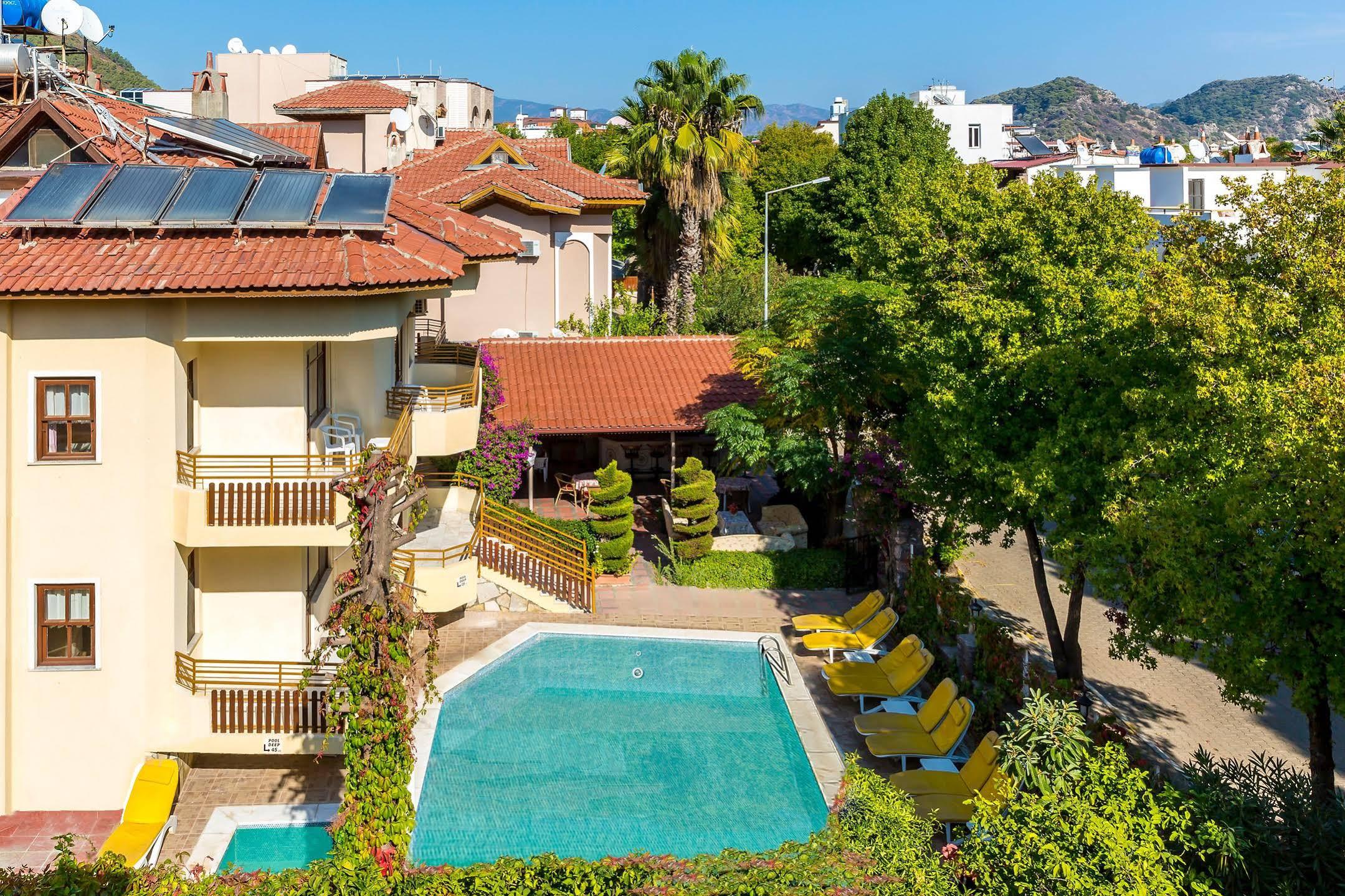 Uestuen Apart Marmaris Buitenkant foto